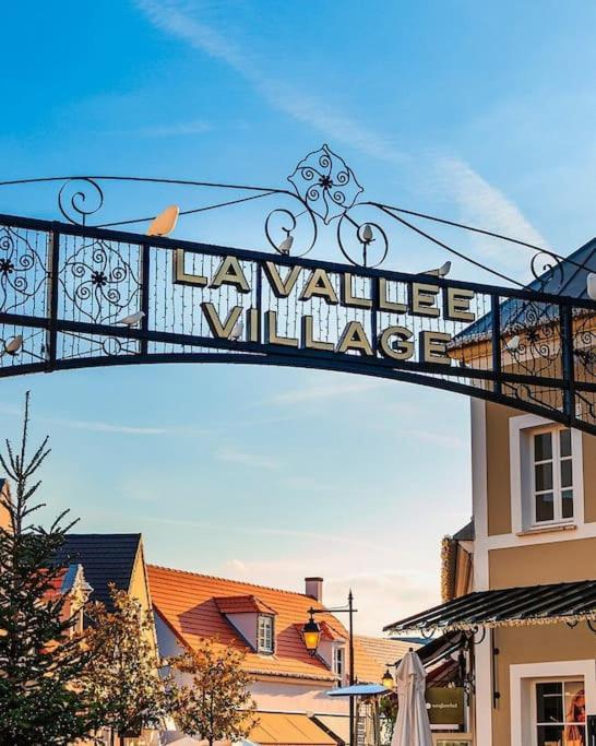 Disney Luxury Studio Serris Bagian luar foto